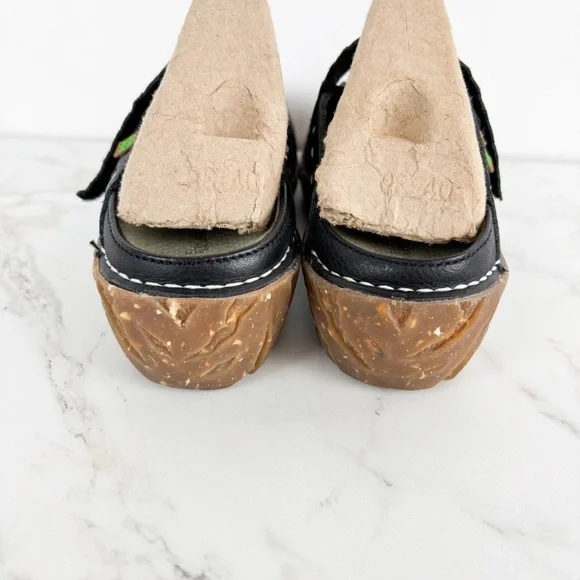 El Naturalista Black Yggdrasil Embroidered Clog Sz 39 (8.5) - Picture 7 of 15